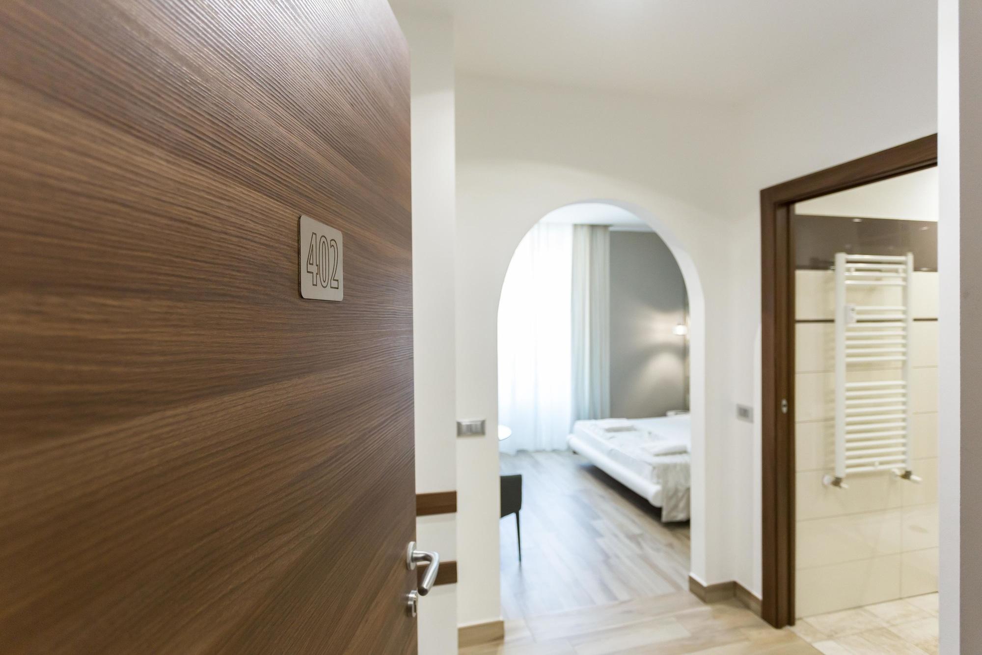Apartahotel Durini 2*